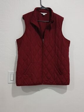 Coldwater Creek Quilted Vest in Wine